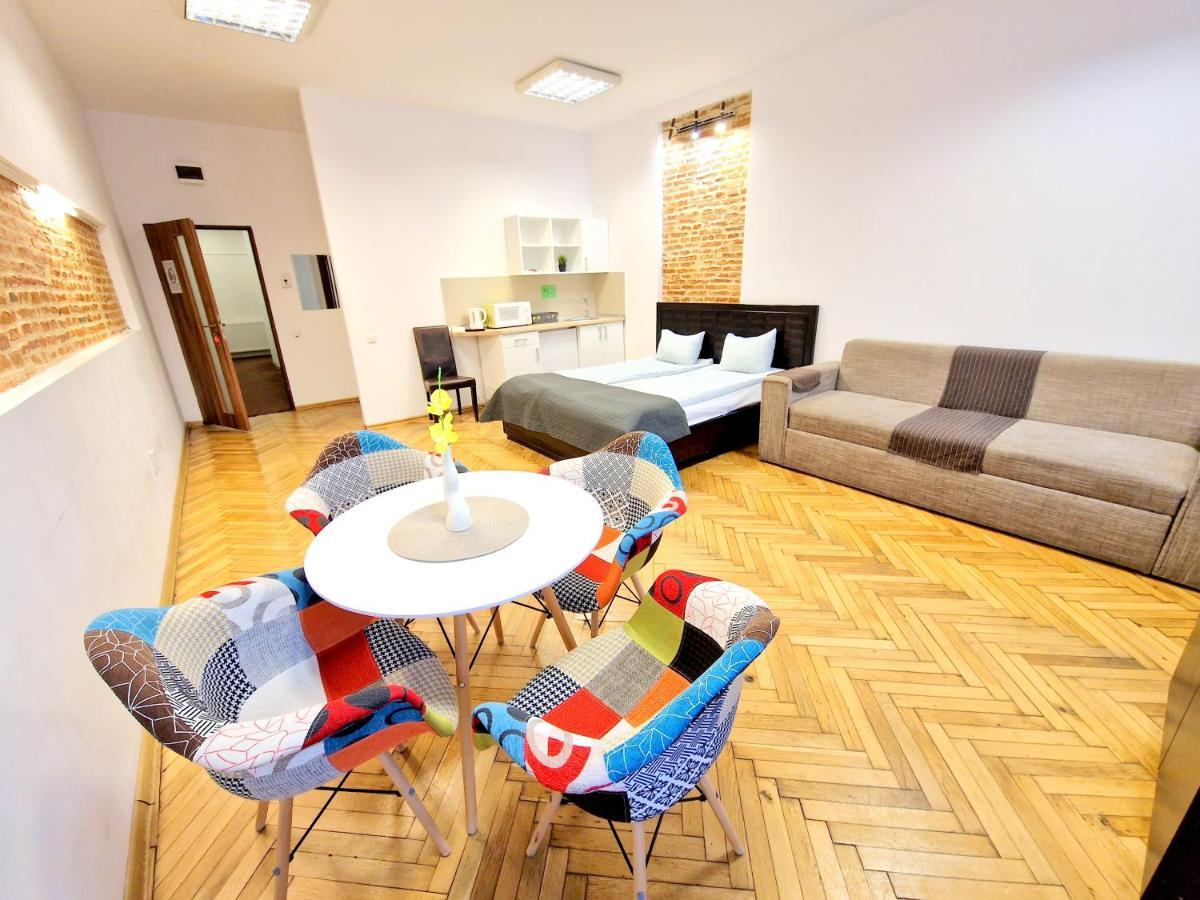 Key Apartments In Main Square Brașov Exterior foto