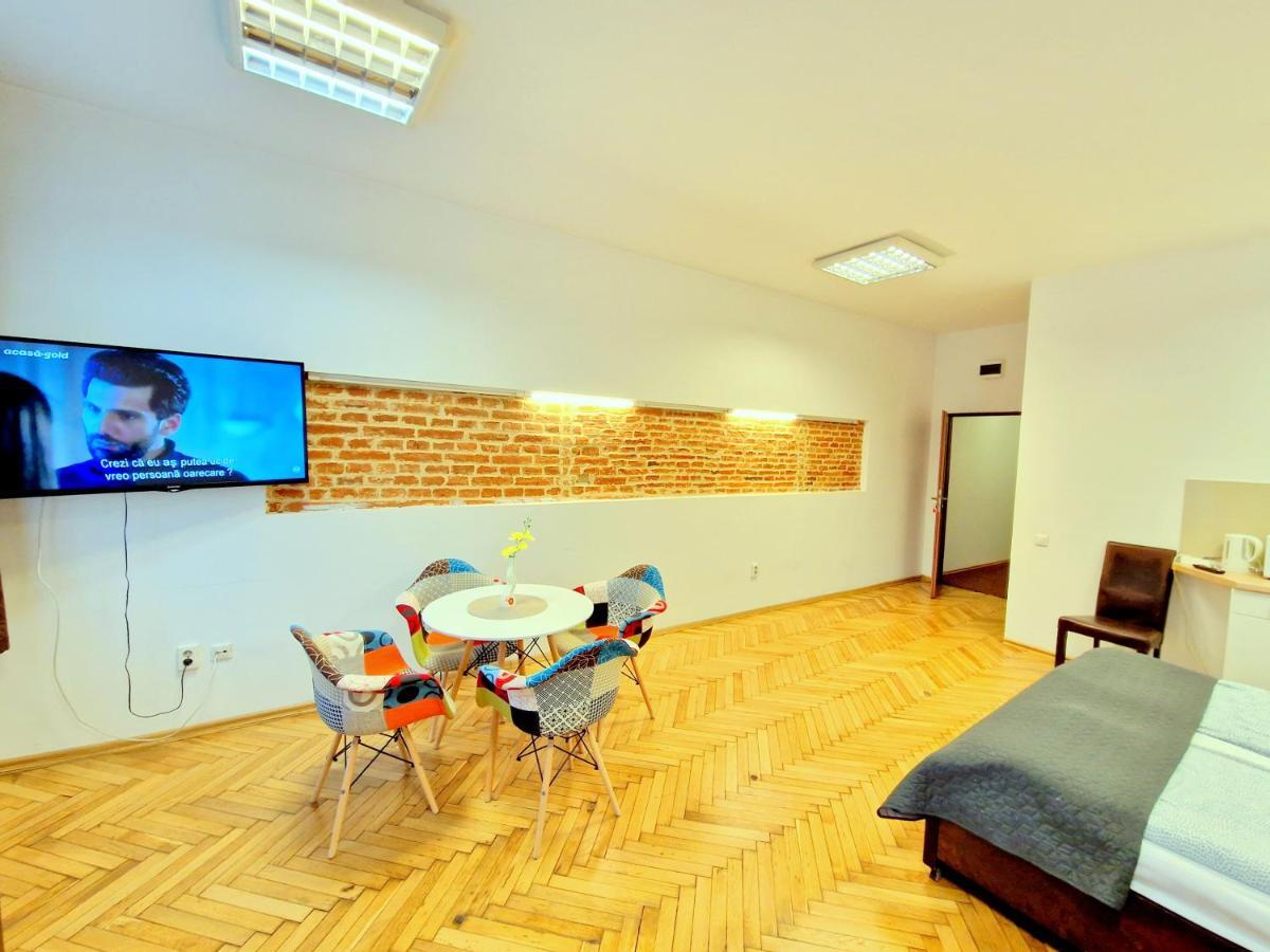 Key Apartments In Main Square Brașov Exterior foto